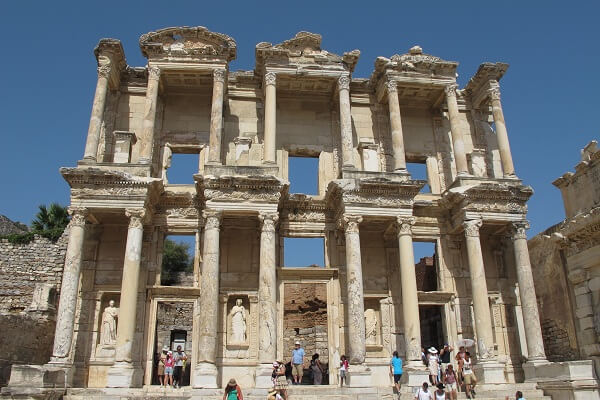 Efes Antik Kenti'ne Nasıl Gidilir? Ziyaret Saatleri ve Giriş Ücreti